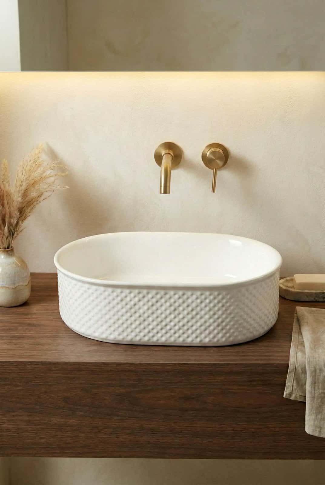 Lavoar ceramic oval A739 - alb lucios cu exterior texturat - montat