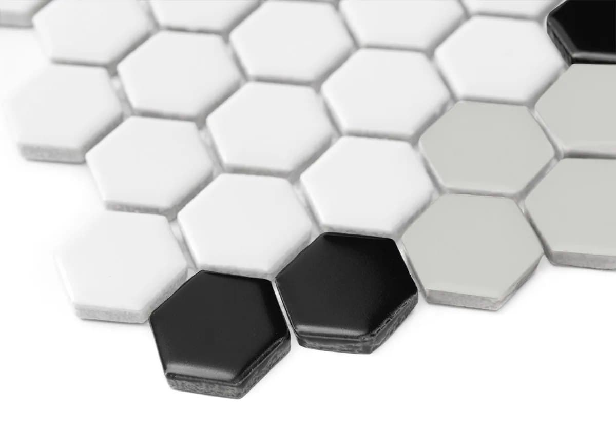 Mini Hexagon Garland Black matt - poza 4