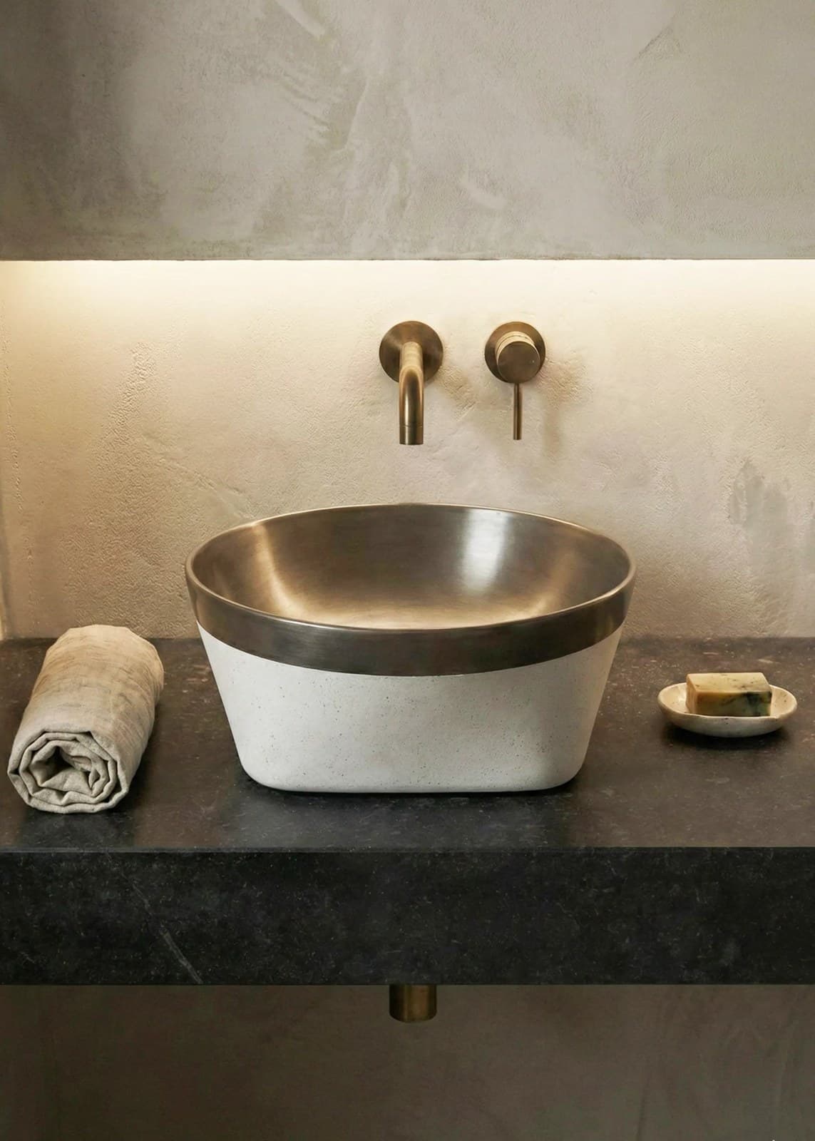 Lavoar ceramic rotund A692-CA19M - montat