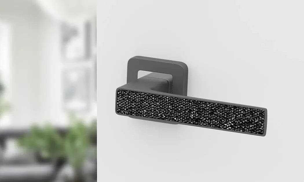 Mânere uși DEKO Grafit cu decor de cristale negre - montat