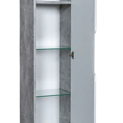 Soldat suspendat Edda, Beton