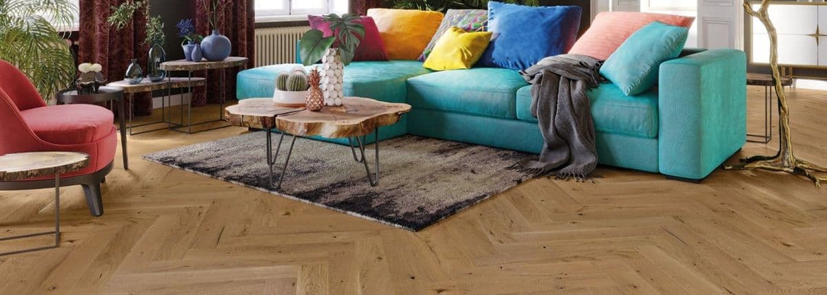 Parchet triplustratificat Barlinek Stejar Mainland Herringbone 110