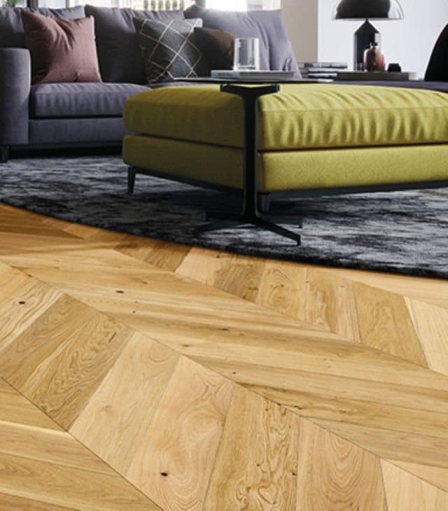 Parchet triplustratificat Barlinek Stejar Caramel Chevron 130
