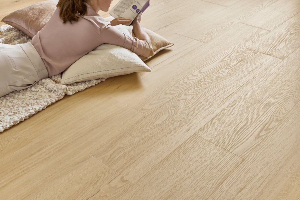 Pardoseală SPC Arbiton Woodric Acoustic Eir 5.3 mm/0.55mm CWSA 206 Stejar Lavant